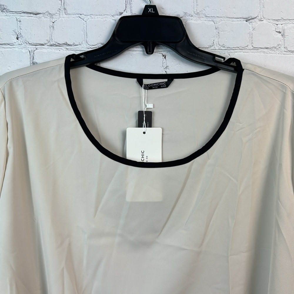 BloomChic Elegant Cream Blouse with Black Trim Plus Size 5X - Picture 4 of 7